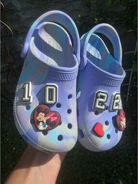 Crocs Clogs Tie-Dye Disney Mickey Minnie Jibbitz